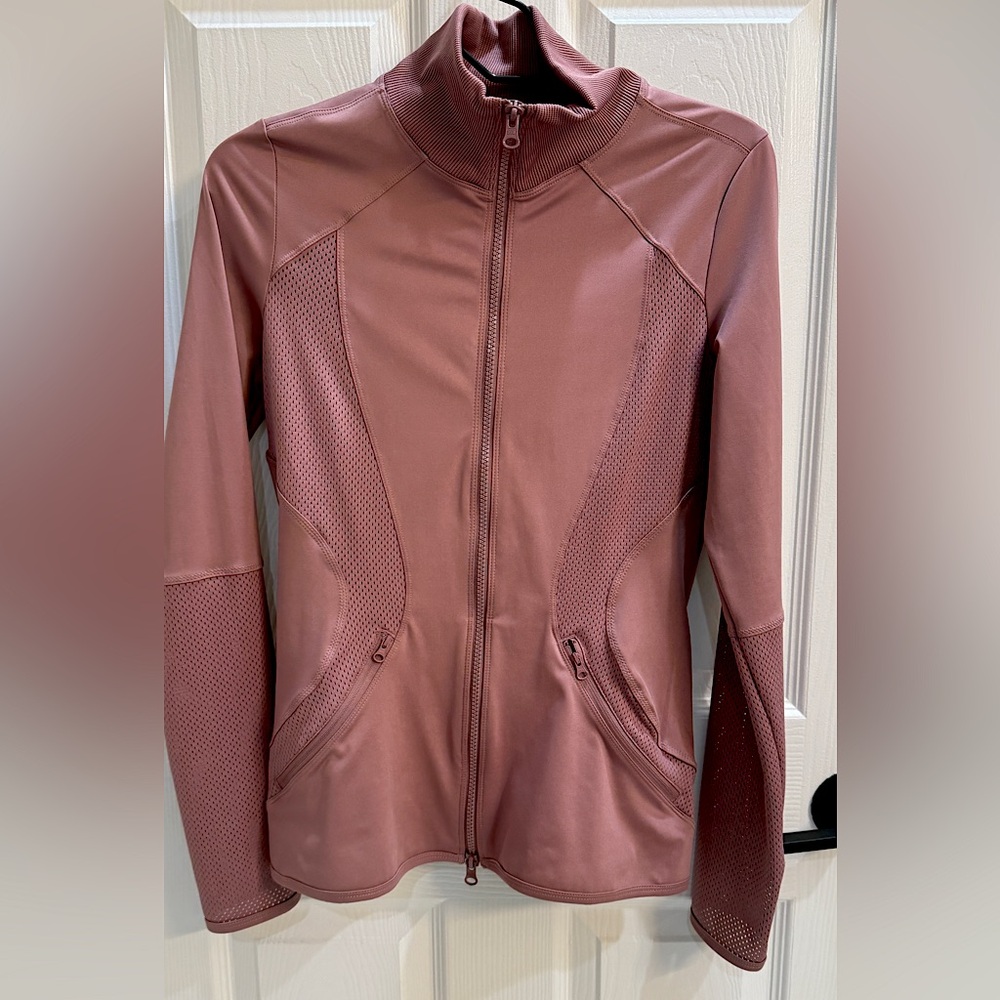 stella mccartney adidas top .brand new no tag.